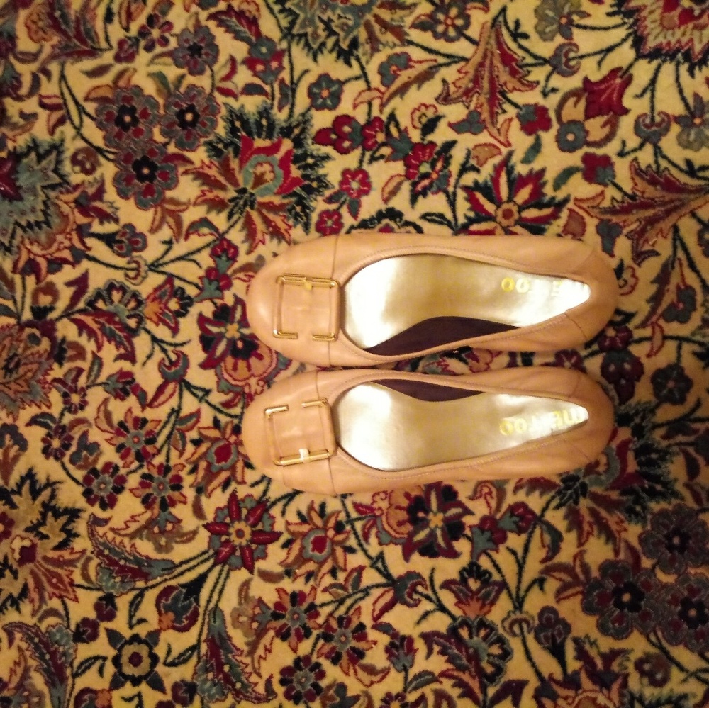 NWOT Me Too shoes